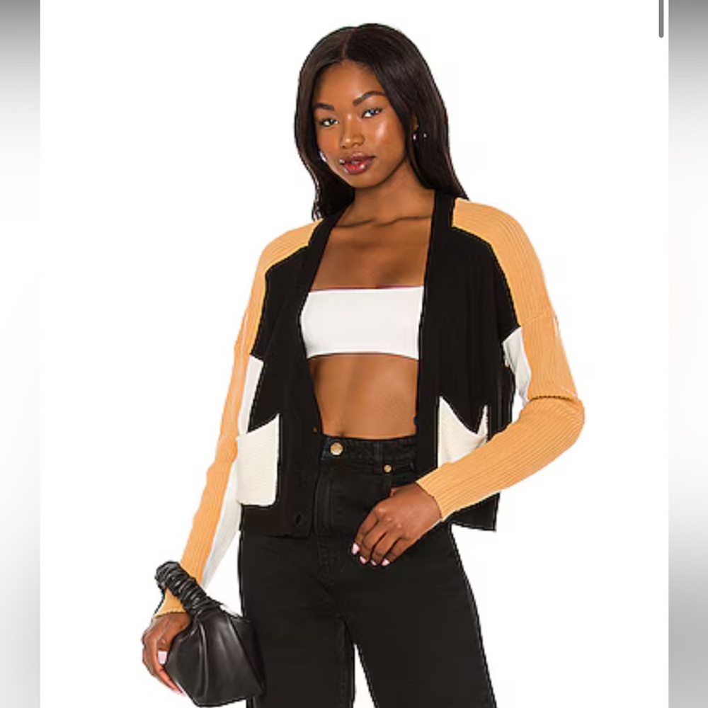 Jade Cardigan
Central Park West brand:Central Park West _ NEUTRAL. Size s